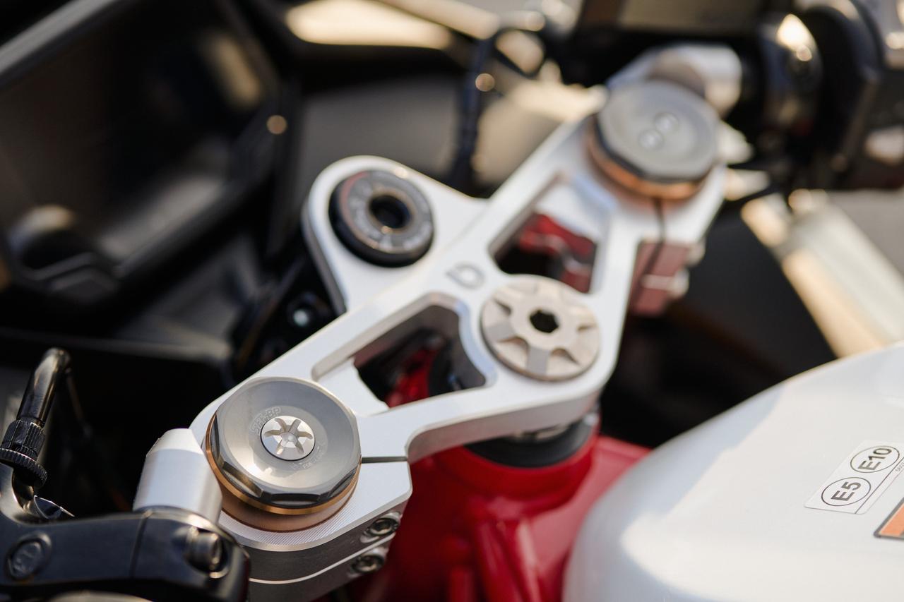 画像 : 31番目の画像 - 【写真31枚】ビモータ「KB399」「KB399ES」 - webオートバイ