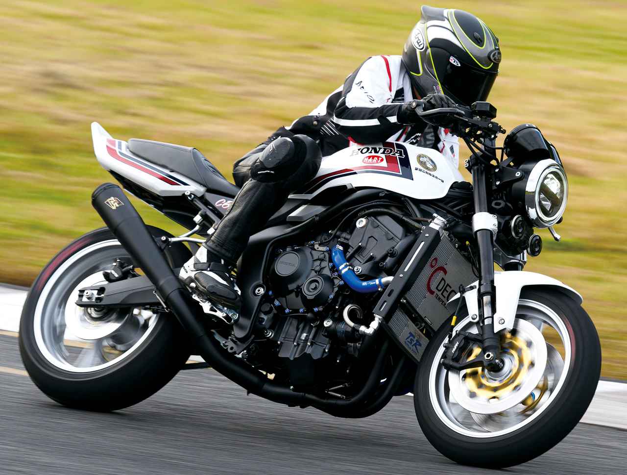 画像: 熱き1990年代カスタムエイジをモダナイズした“反逆”のエフ！TSR×アールズギアの「ネオクラシック・レベリオン CB1000F」カスタマイズコンセプトを解説 - webオートバイ