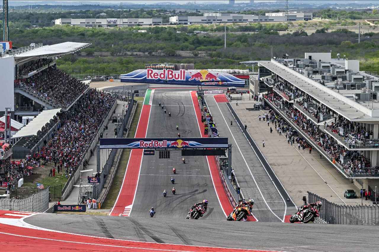 画像: スプリントの失敗を払拭すべく、トップをひた走るベッツェッキ。