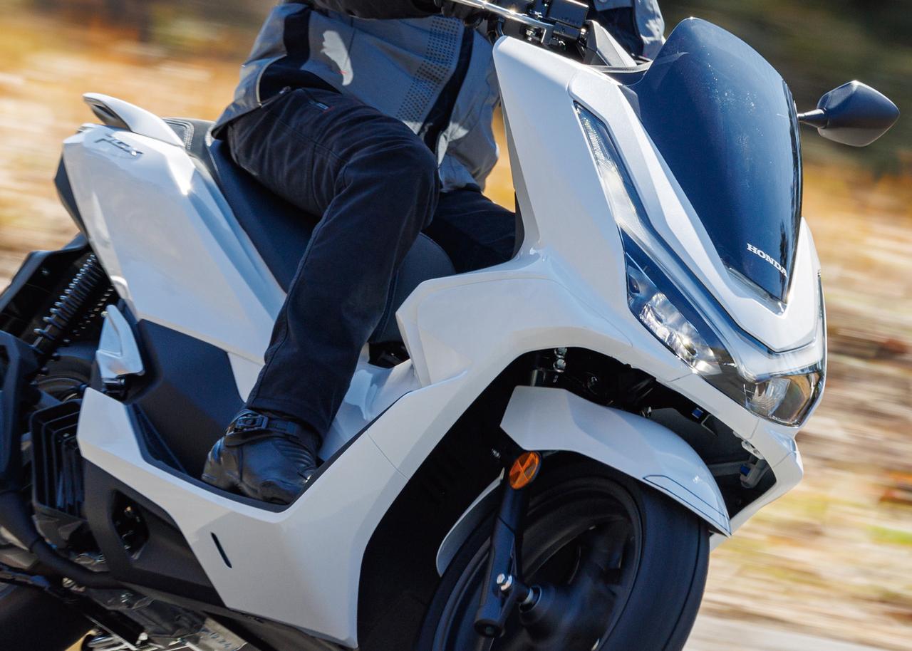 画像: ホンダ「PCX」インプレ（2025年） - webオートバイ