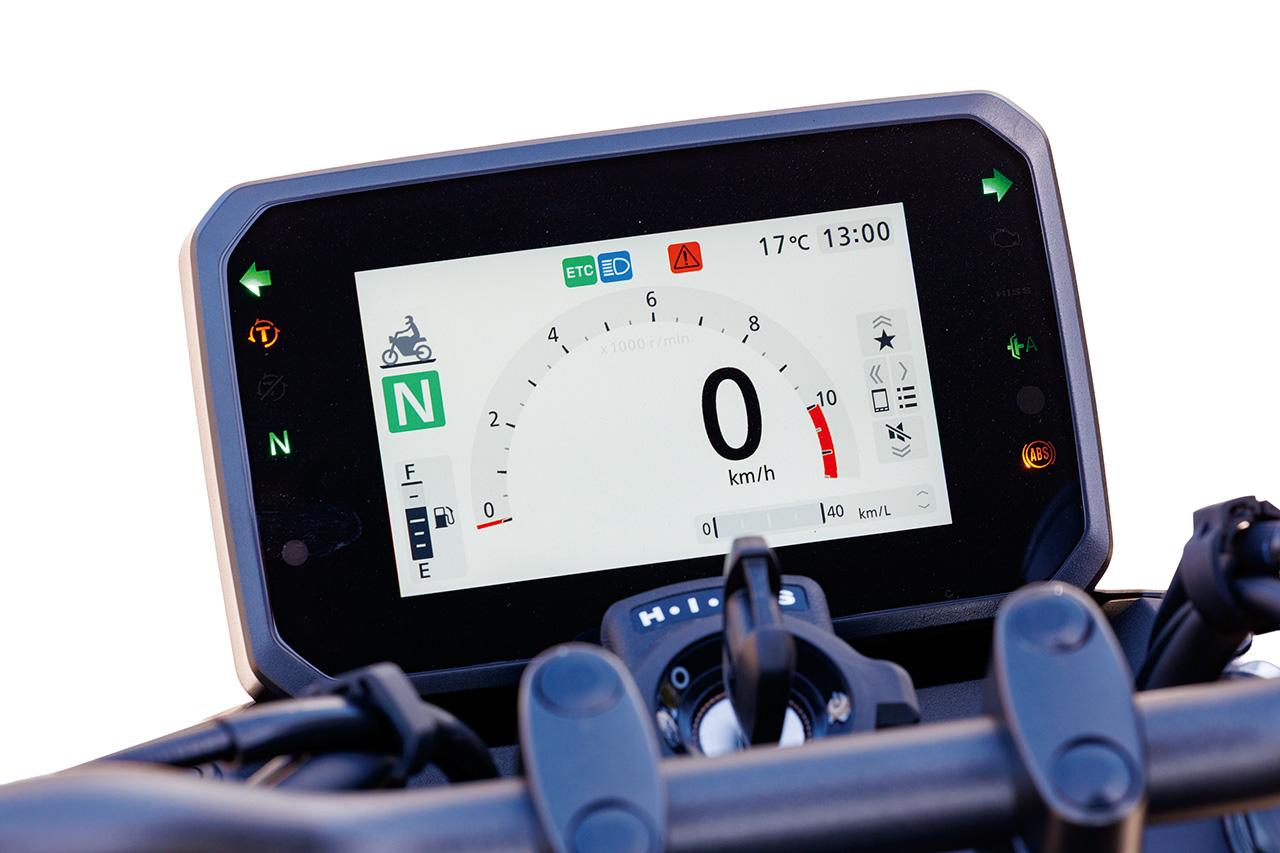 画像10: 【レビュー】ホンダ「CB750 HORNET E-Clutch」インプレ|ナナハン・ホーネットにEクラッチ搭載で「操るラクさ」が激進化!