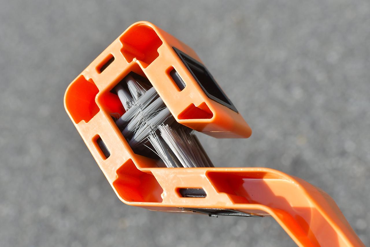 画像2: 4面チェーンブラシの詳細