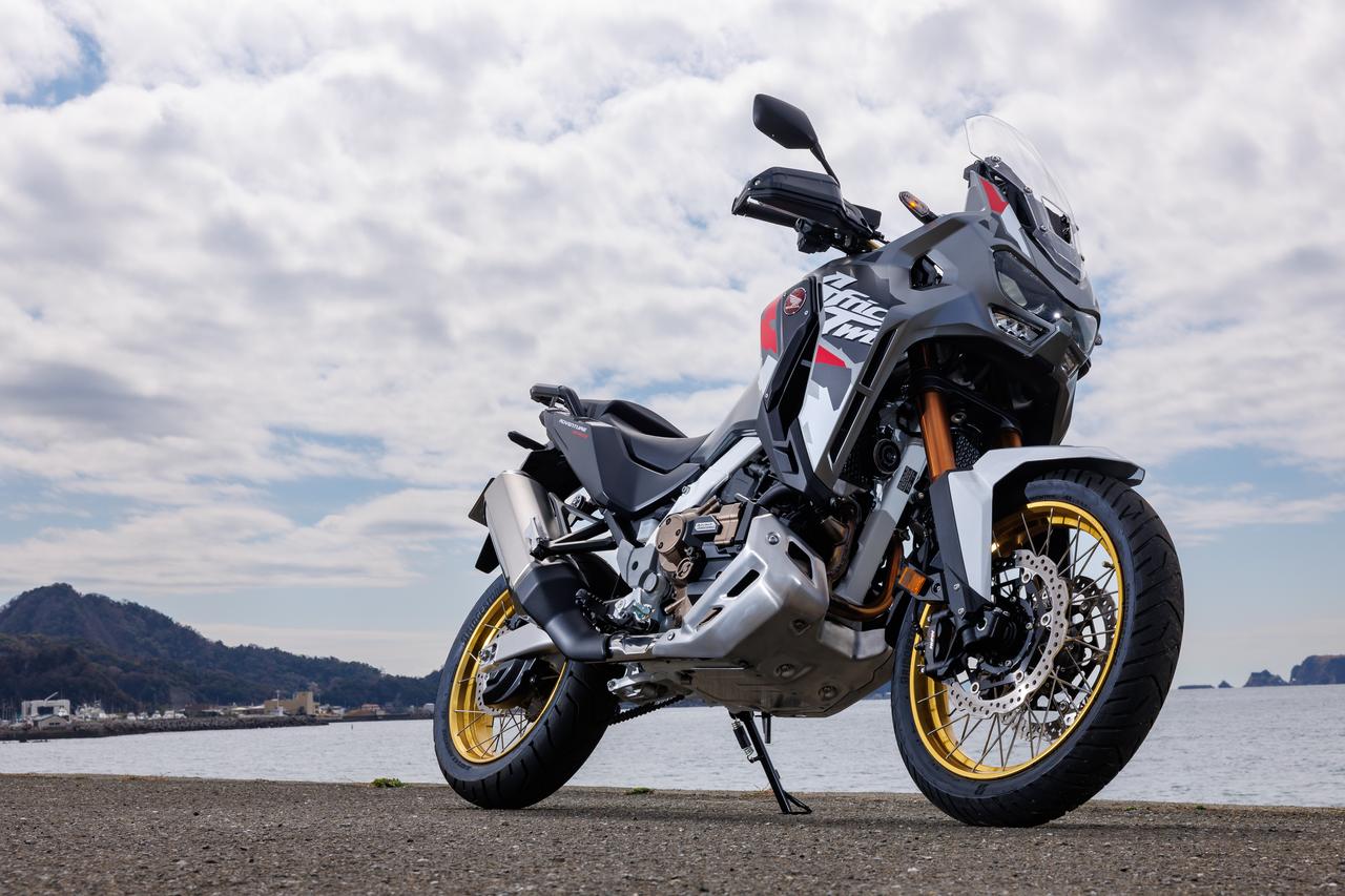画像: Honda CRF1100L Africa Twin Adventure Sports ES Dual Clutch Transmission 総排気量：1082cc エンジン形式：水冷4ストロークDOHC4バルブ並列2気筒 シート高：820/840mm 車両重量：253kg 発売日：225万5000円（受注期間限定モデル） ※受注期間：2026年1月23日～2026年6月1日