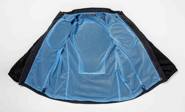 画像2: 全方位から走行風を取り込むことで効率的に上半身を冷却