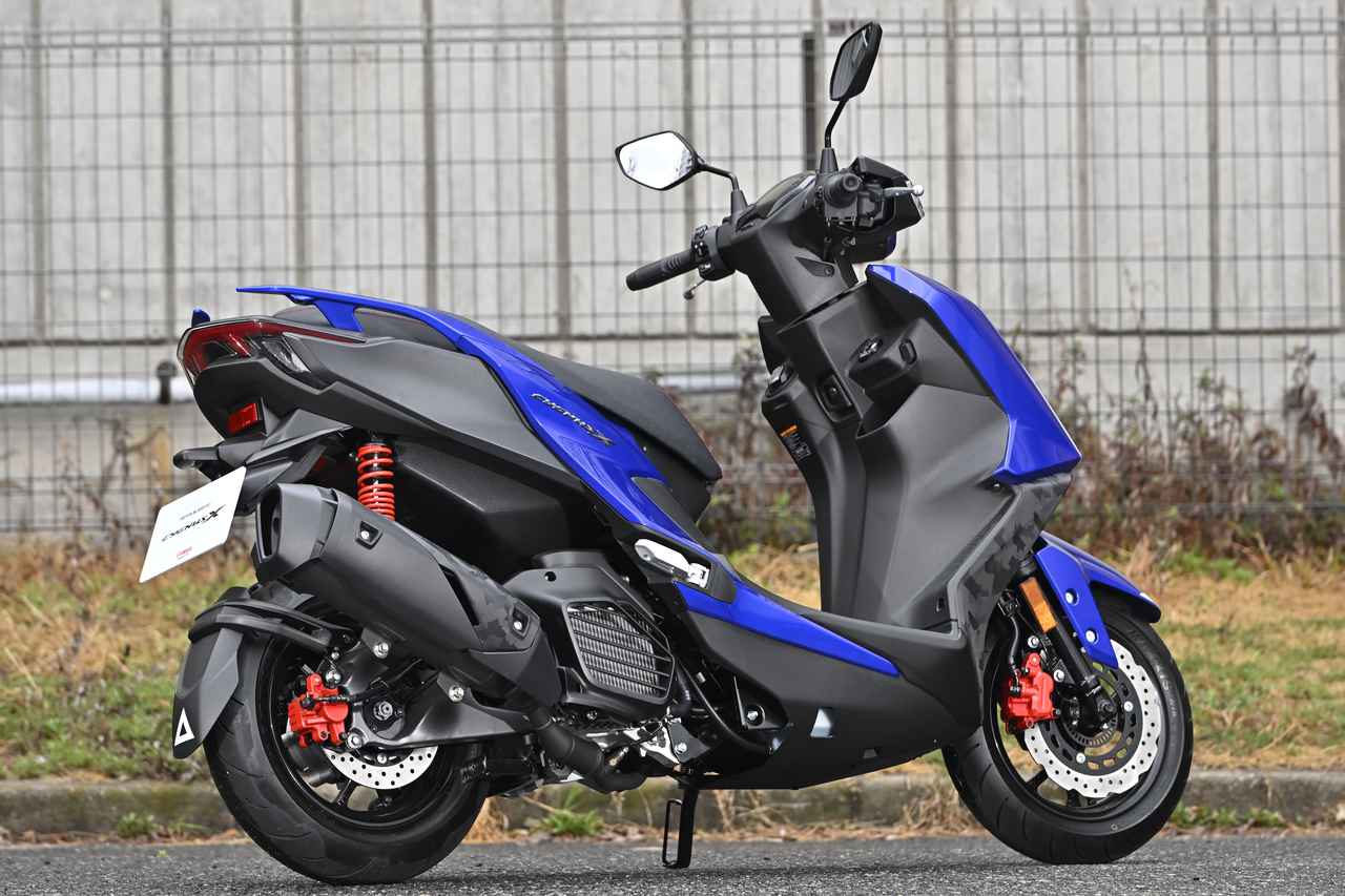 画像5: 【2026年夏発売予定！】シャープになって帰ってきた！ ヤマハ「シグナスX」の詳細を実車でチェック！