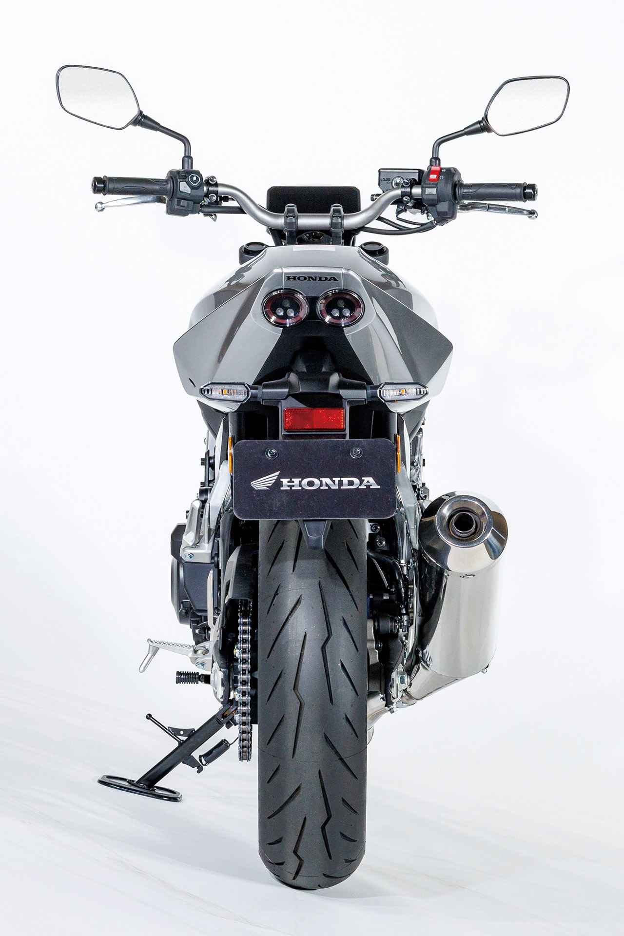 画像 : 9番目の画像 - 【写真15枚】ホンダ「CB400 SUPER FOUR E-Clutch Concept」解説〈スタイリング編〉 - webオートバイ