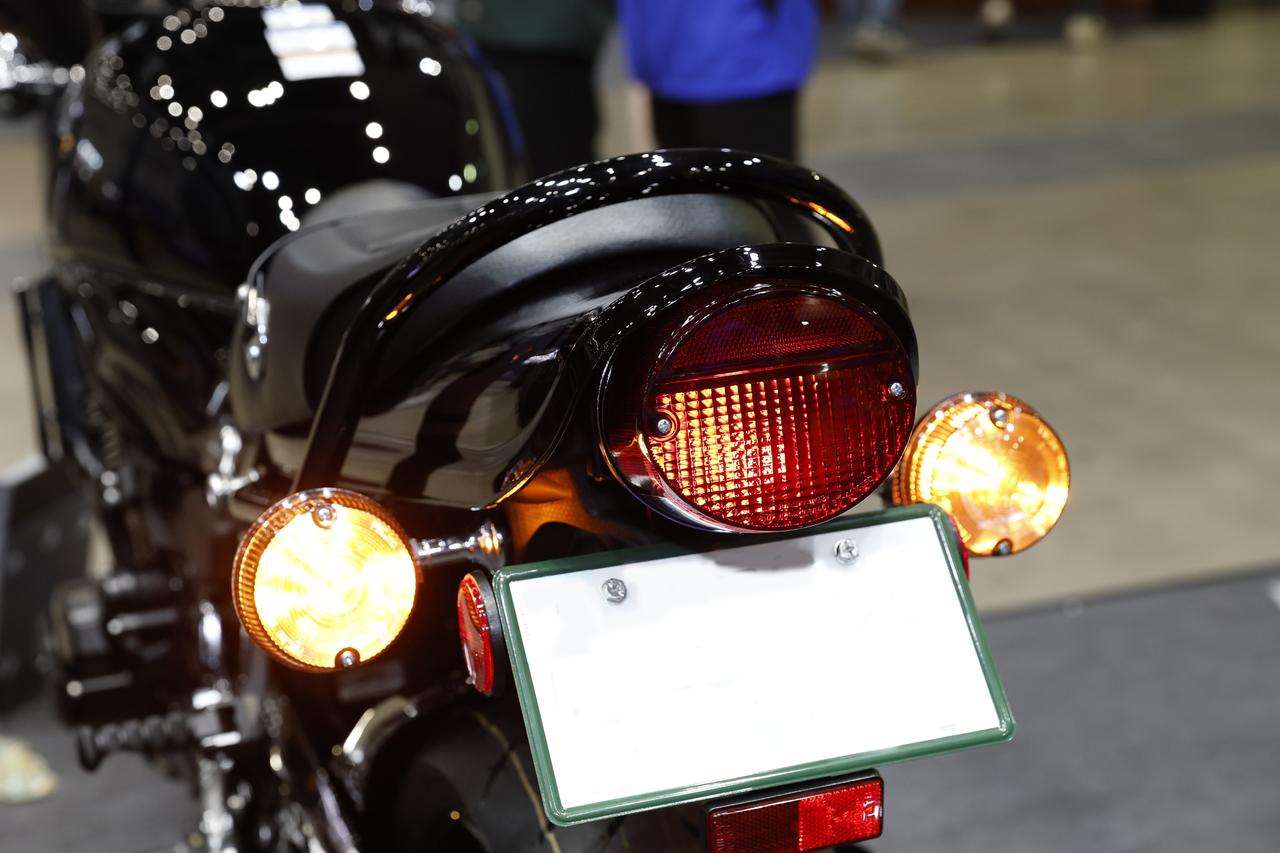 画像 : 9番目の画像 - 【写真11枚】PMC「Z900RS “STEALTH-BLACK”」 - webオートバイ