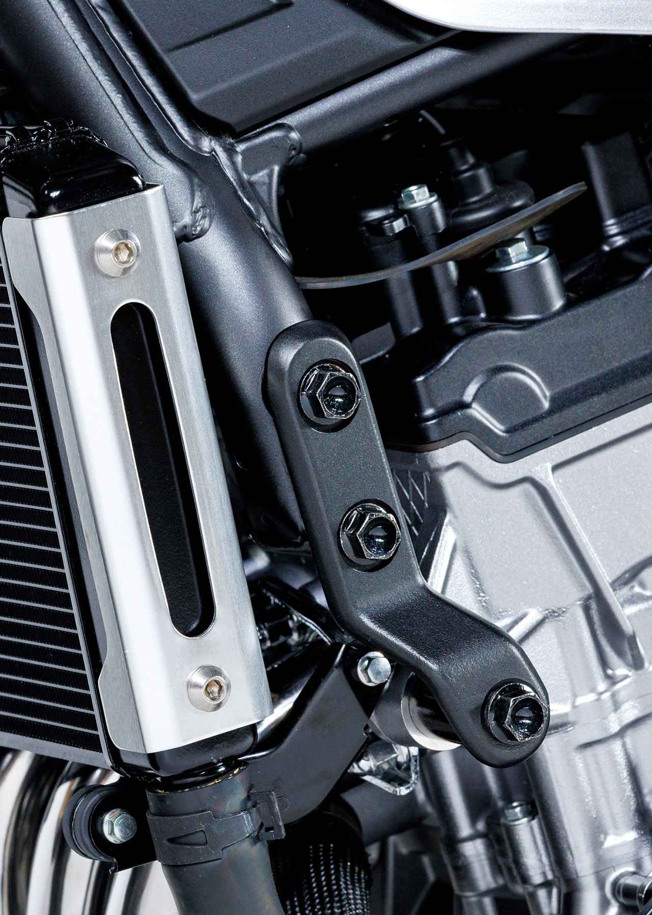 画像 : 10番目の画像 - 【写真20枚】ホンダ「CB400 SUPER FOUR E-Clutch Concept」解説〈シャシー編〉 - webオートバイ