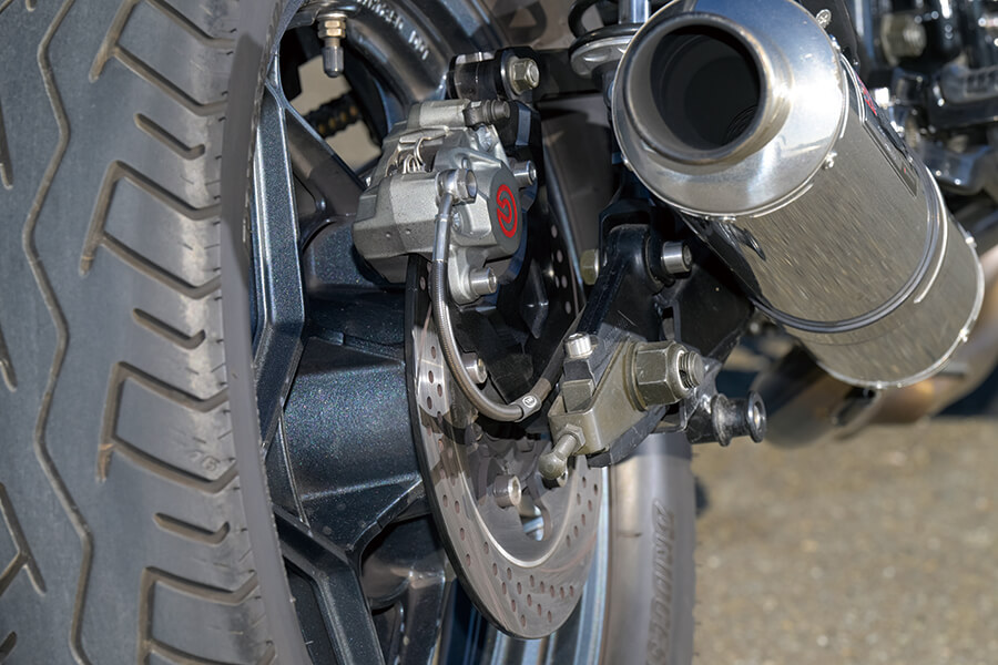 画像7: オーナーの50歳オーバー記念に製作したノーマルベースの長く乗れるカタナ