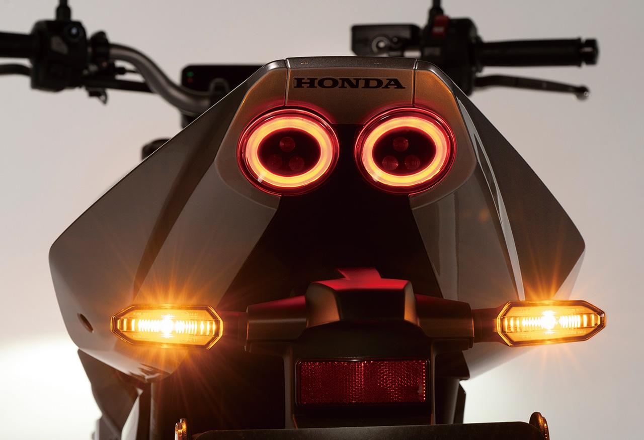 画像 : 14番目の画像 - 【写真22枚】ホンダ「CB400 SUPER FOUR E-Clutch Concept」〈装備編〉 - webオートバイ