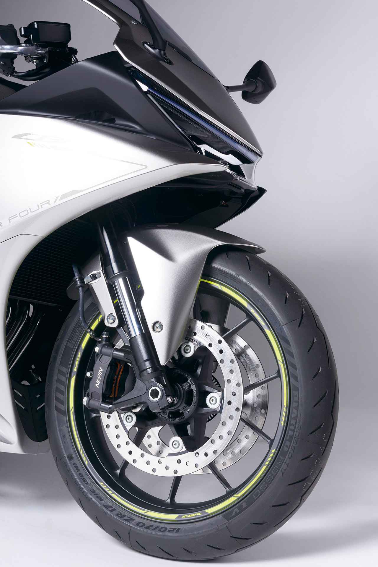 画像 : 11番目の画像 - 【写真16枚】ホンダ「CBR400R FOUR E-Clutch Concept」〈エンジン＆シャシー編〉 - webオートバイ