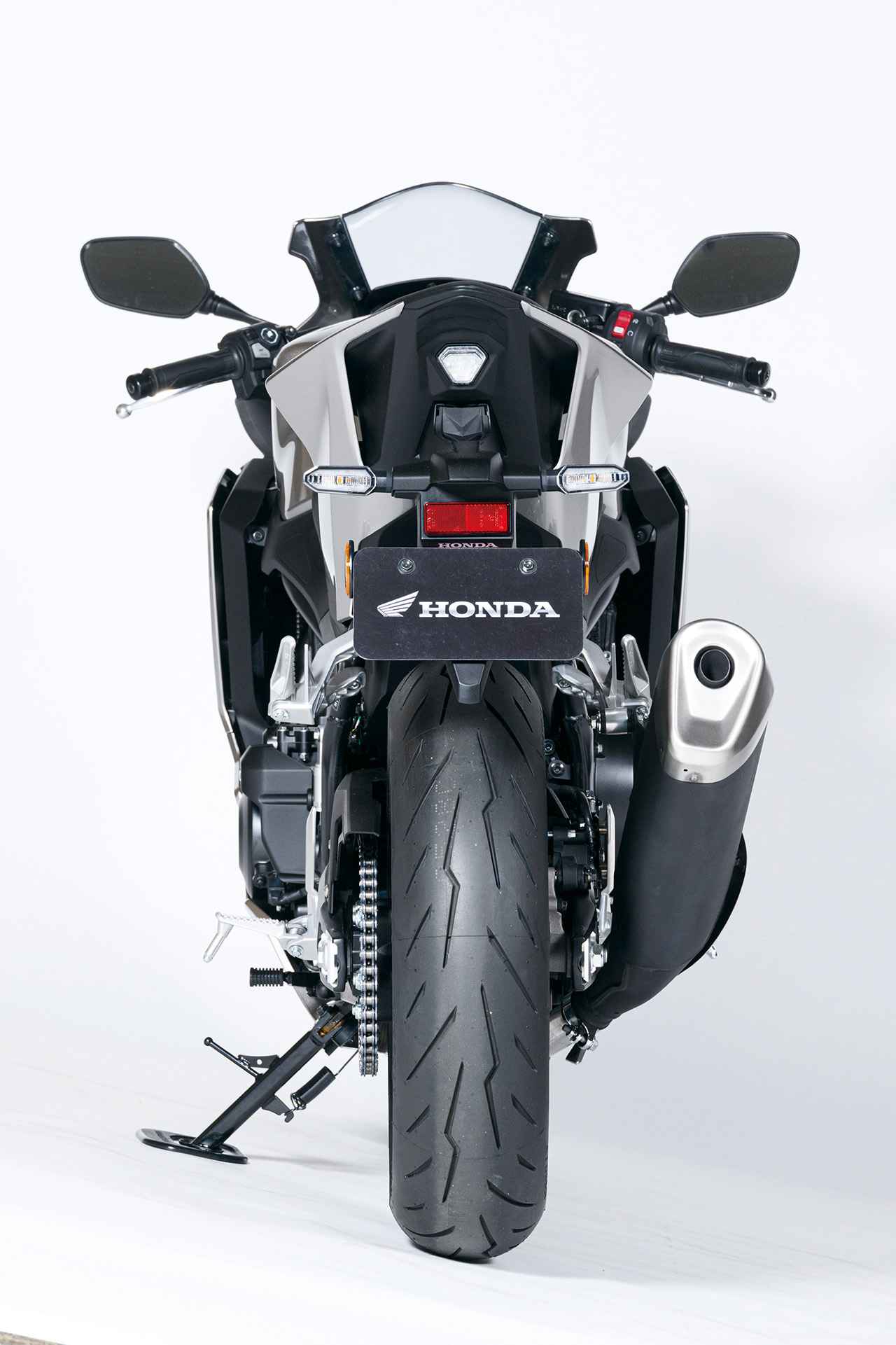 画像 : 11番目の画像 - 【写真22枚】ホンダ「CBR400R SUPER FOUR E-Clutch Concept」 - webオートバイ