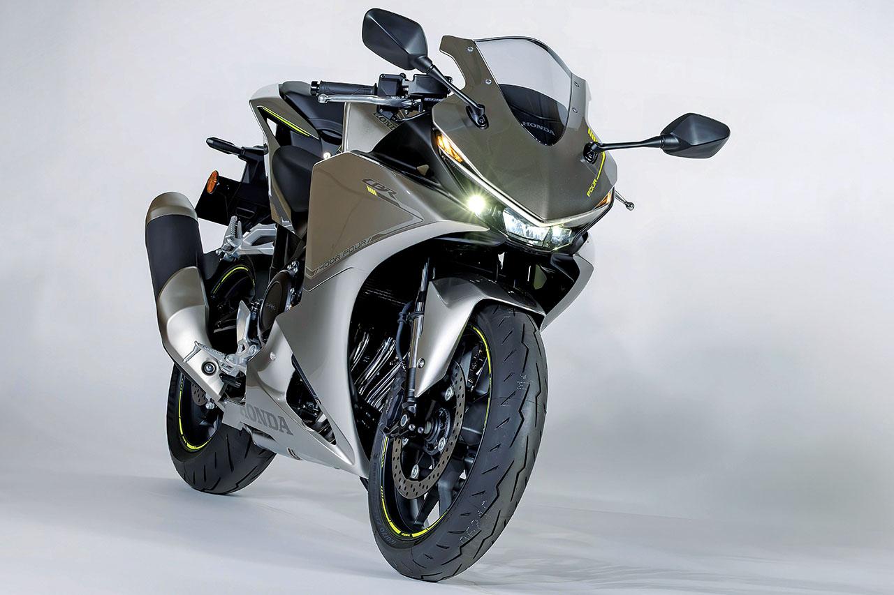 画像 : 1番目の画像 - 【写真22枚】ホンダ「CBR400R SUPER FOUR E-Clutch Concept」 - webオートバイ