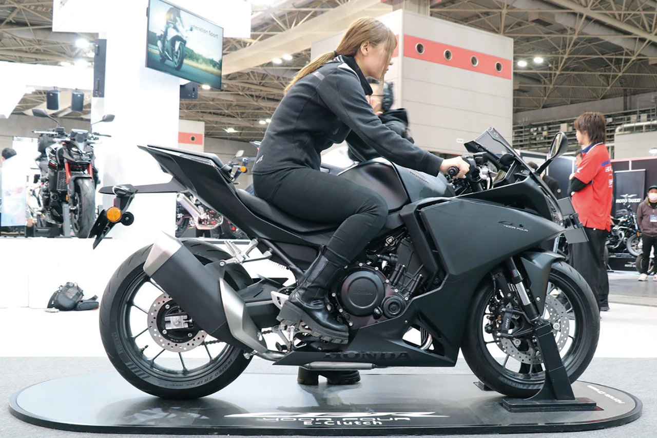 画像 : 3番目の画像 - 【写真16枚】ホンダ「CBR400R FOUR E-Clutch Concept」〈エンジン＆シャシー編〉 - webオートバイ