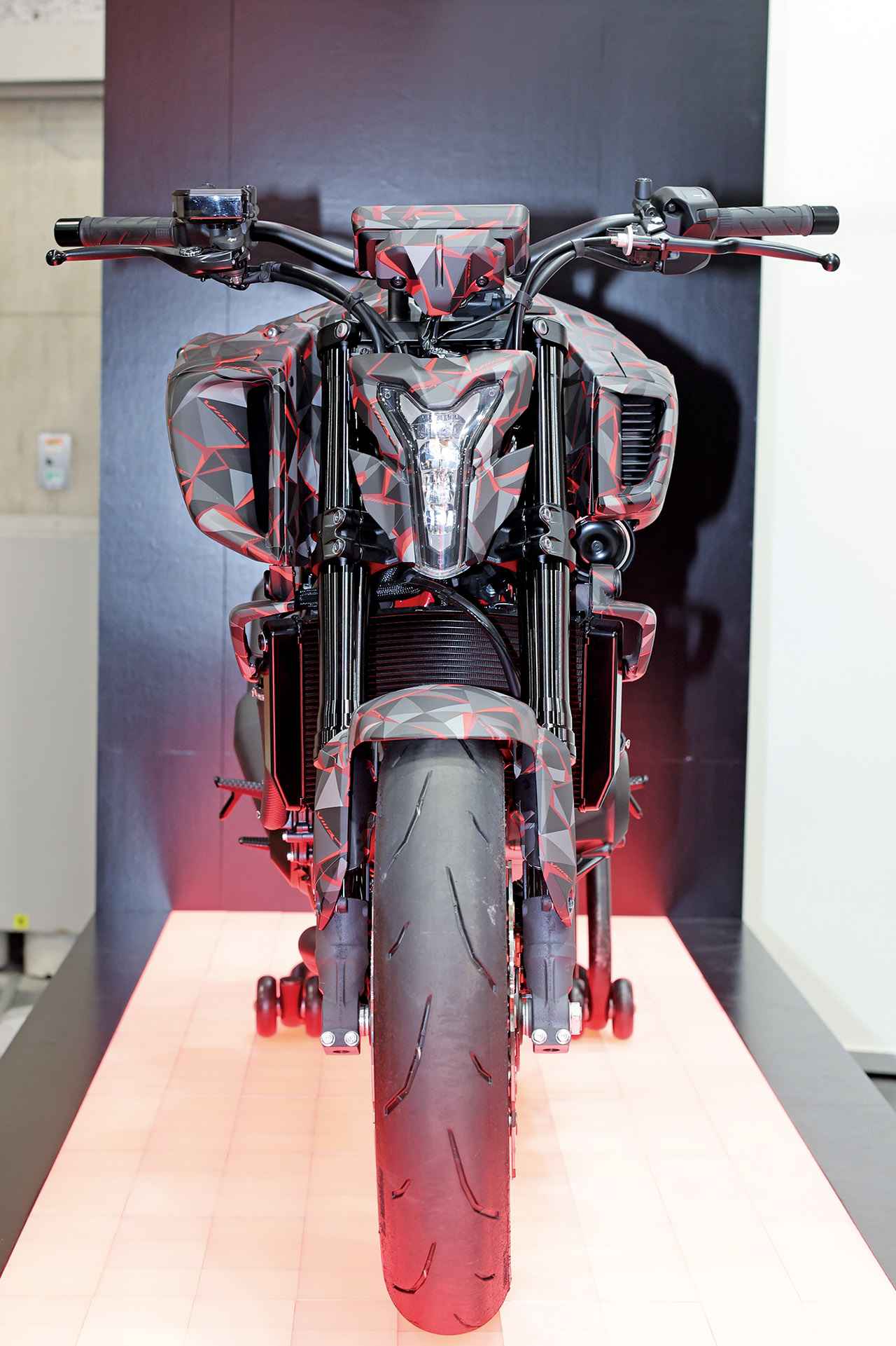 画像 : 3番目の画像 - 【写真6枚】ホンダ「V3R 900 E-Compressor Prototype」 - webオートバイ