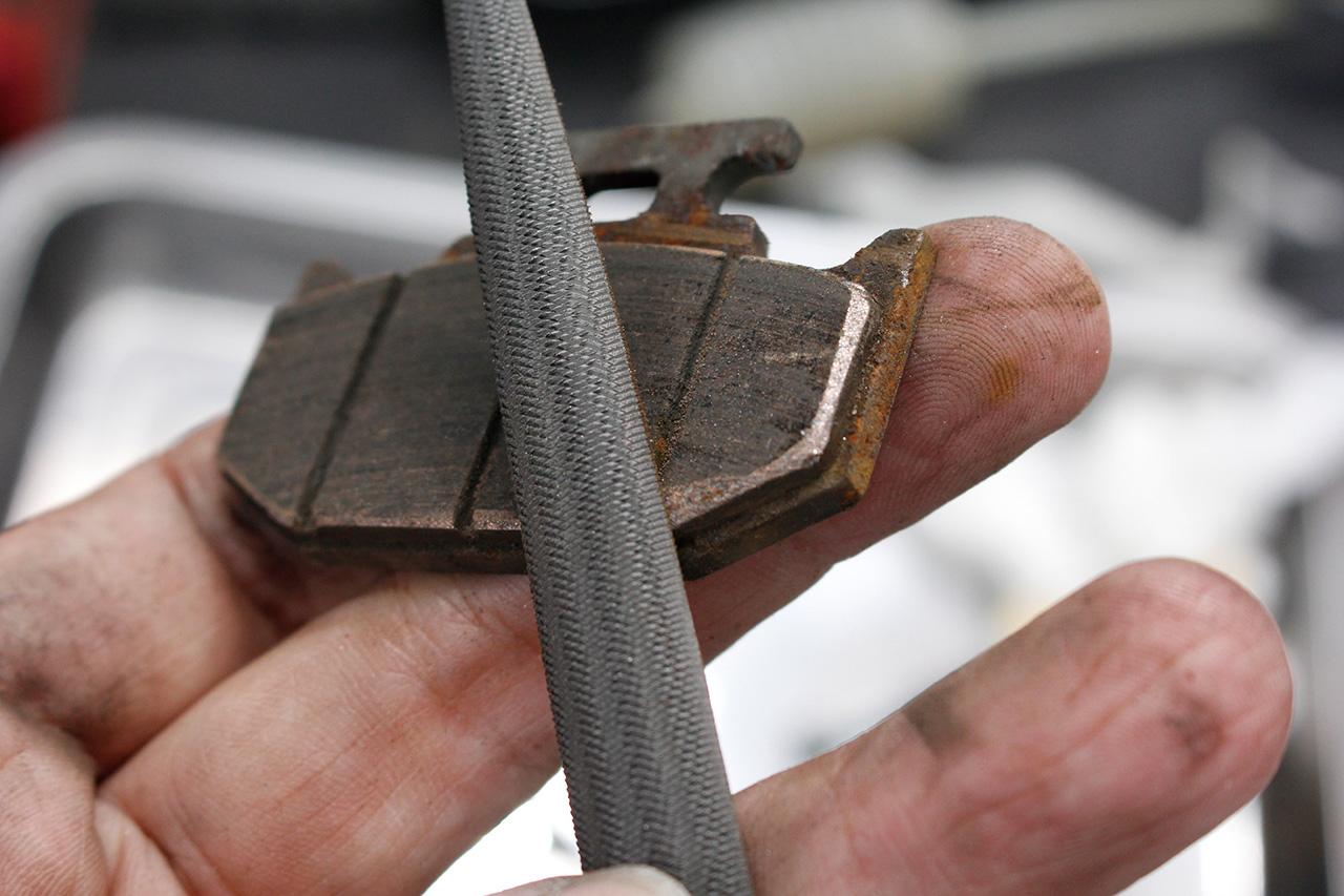 画像: Q7.パッドの面取りはしたほうが良いですか？