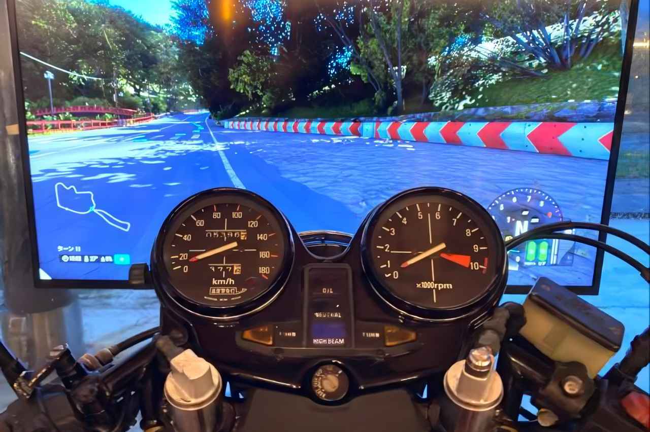 画像2: 実車とVRで再現された「CB750F」でのリアルな走行体験！