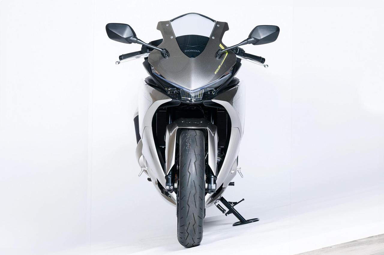 画像12: ホンダ「CBR400R FOUR E-Clutch Concept」徹底解説｜〈スタイリング＆装備編〉