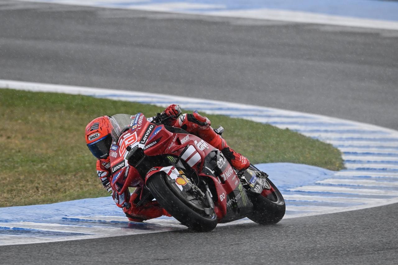 画像1: ドラマティックレイン！マルク・マルケスが大逆転でスプリント優勝