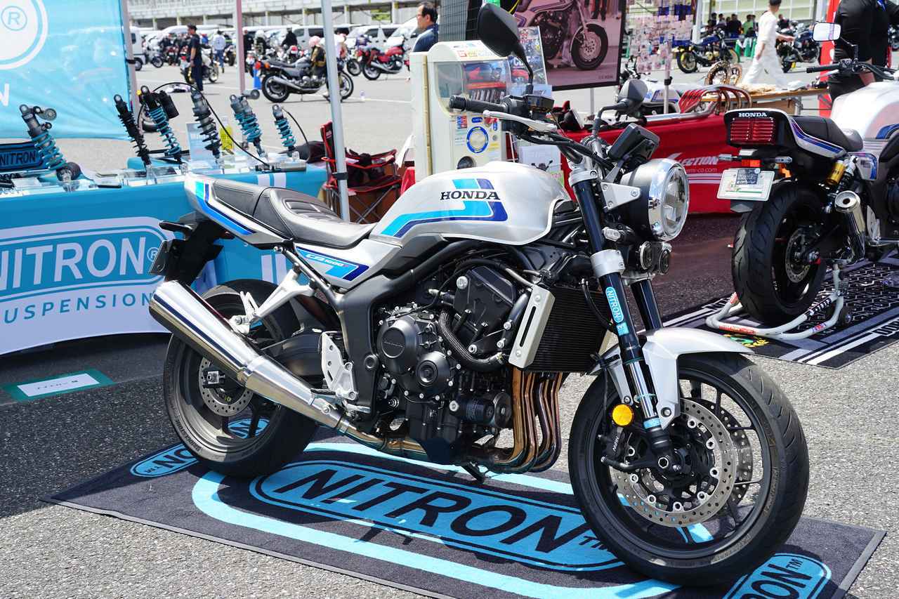 画像: ナイトロンブース