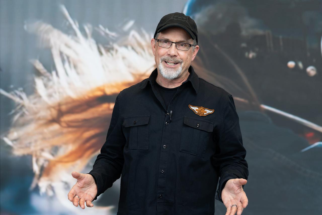 画像: ハーレーダビッドソンシティ西東京を訪問したビル・ダビッドソン氏。