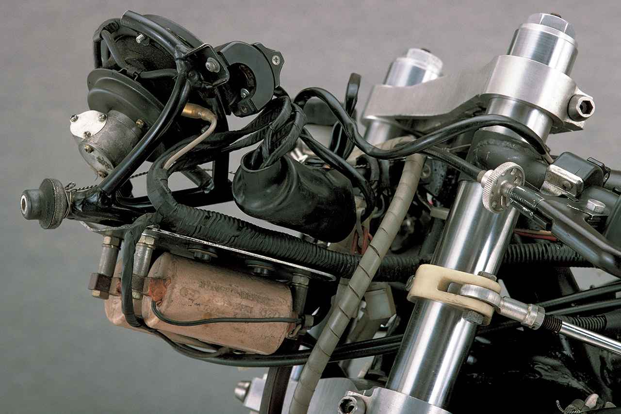画像8: ヨシムラ「GS1000R XR69」（1980）各部装備・ディテール解説