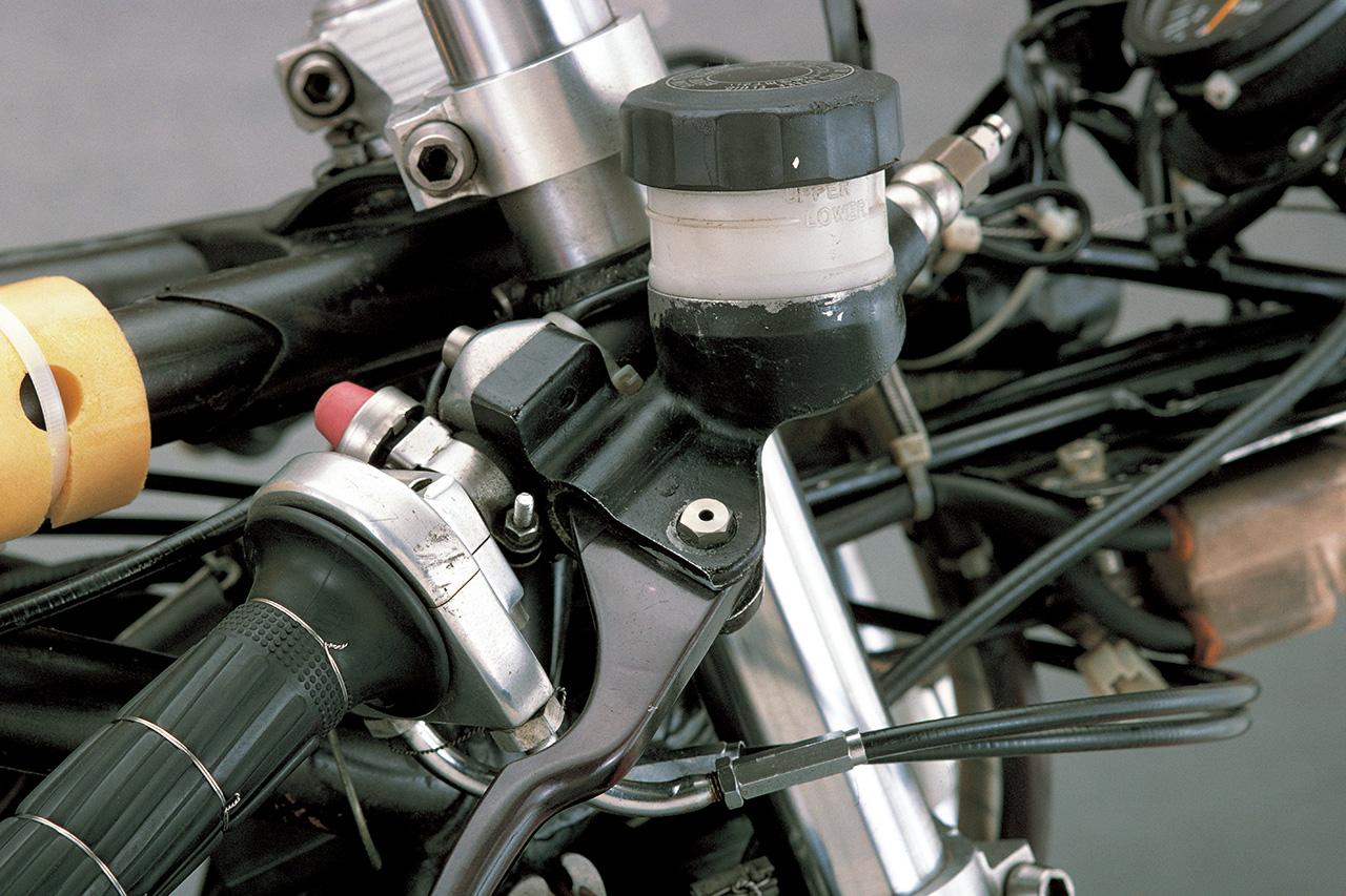 画像9: ヨシムラ「GS1000R XR69」（1980）各部装備・ディテール解説