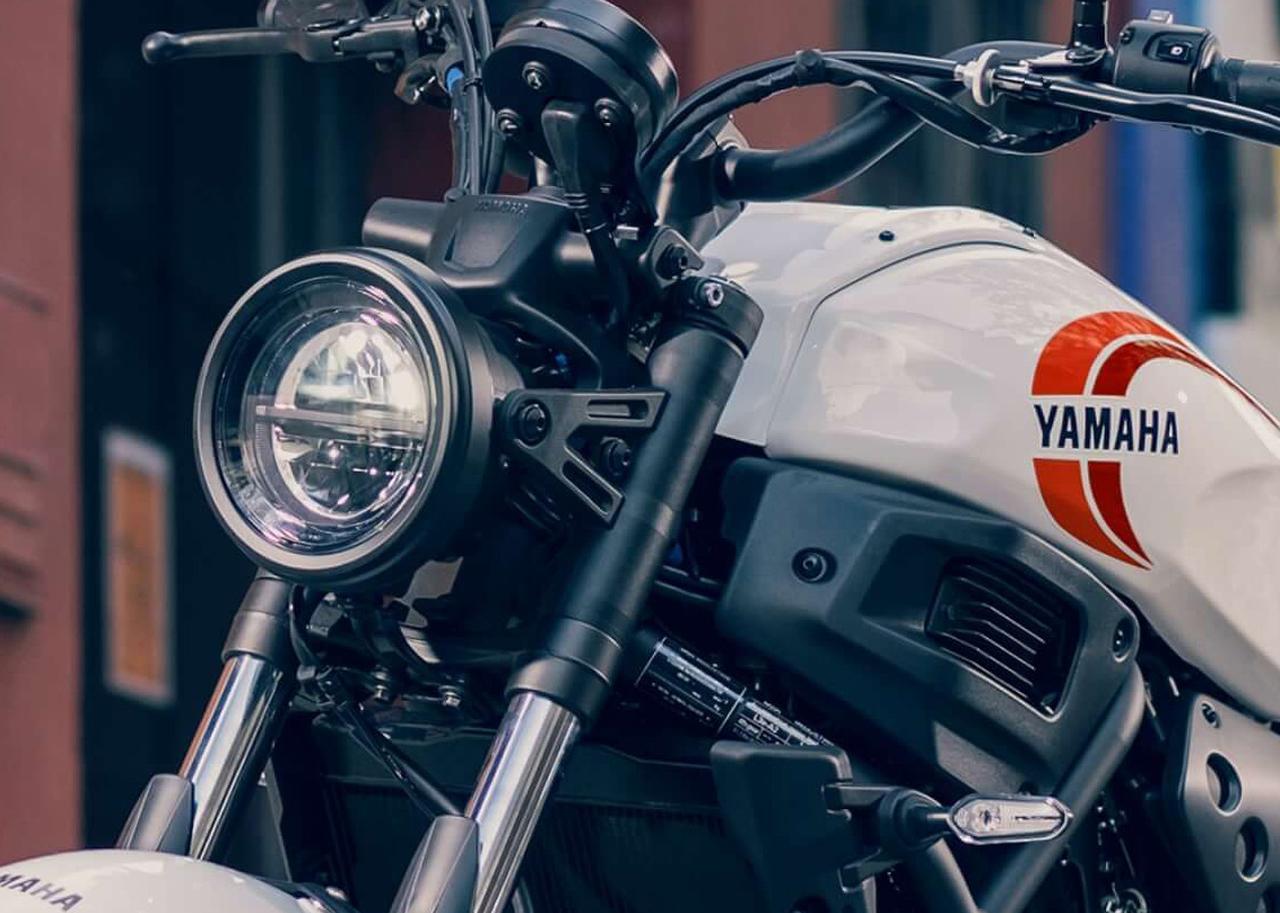 画像: XSRシリーズ初採用の新色・ブルーが登場！ ヤマハ「XSR700 ABS」2025年モデルはカラーが変更され8月8日に発売 - webオートバイ