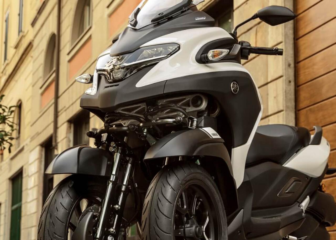 画像: ヤマハ「トリシティ300」のカラーが一新！ 爽やかなホワイト＆スポーティなグレーの2色をラインアップ - webオートバイ