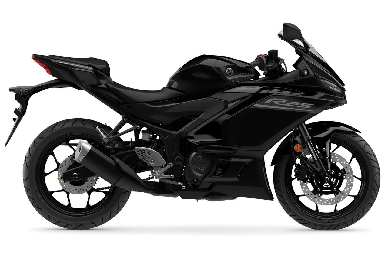 画像: YAMAHA YZF-R25 / 70th Anniversary Edition 税込価格:69万800円 / 71万2800円