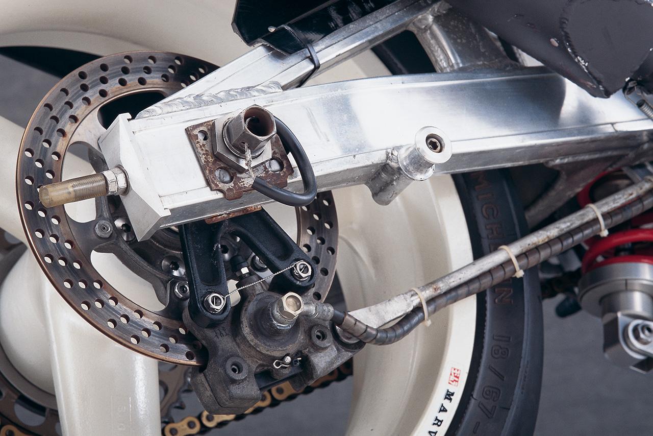 画像23: ヨシムラ「GSX-R750 8耐仕様」各部装備・ディテール解説