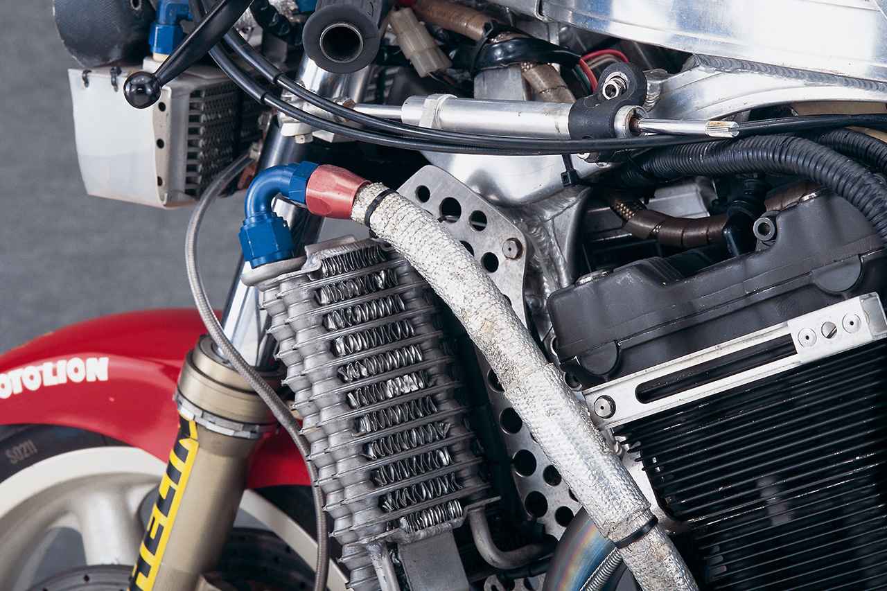 画像17: ヨシムラ「GSX-R750 8耐仕様」各部装備・ディテール解説