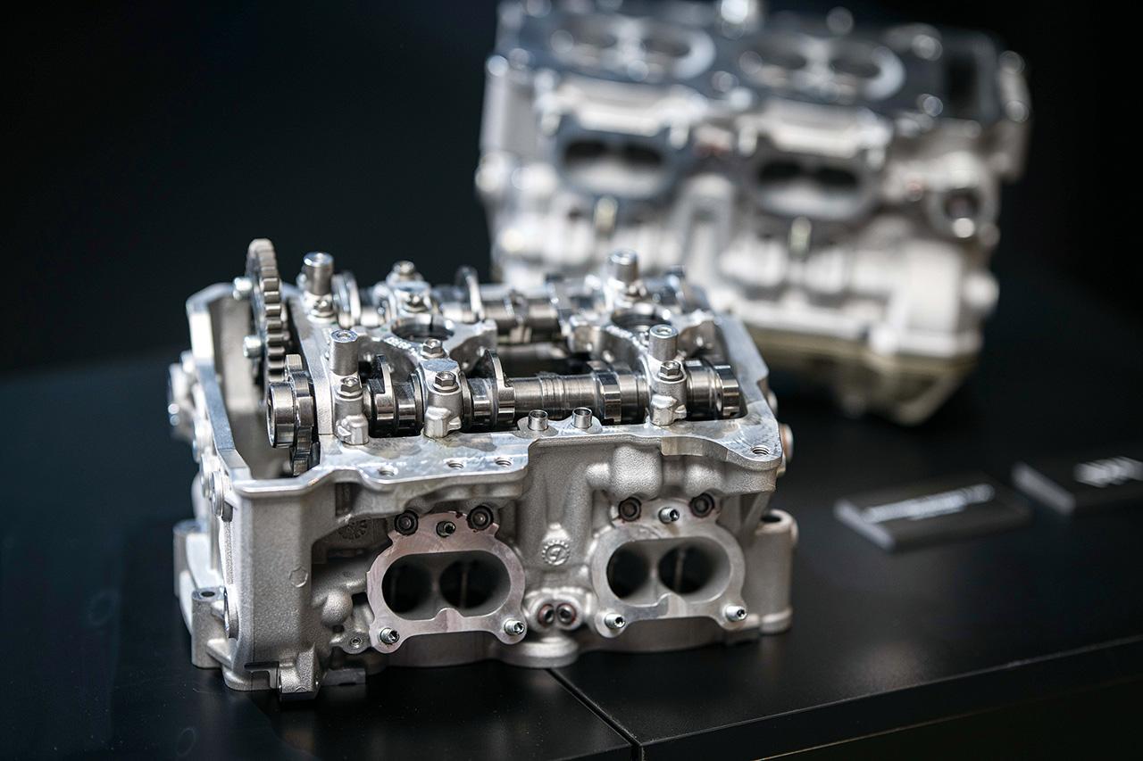 画像 : 4番目の画像 - 【写真10枚】ドゥカティ「スーパーレッジェーラ V4 チェンテナリオ」 - webオートバイ