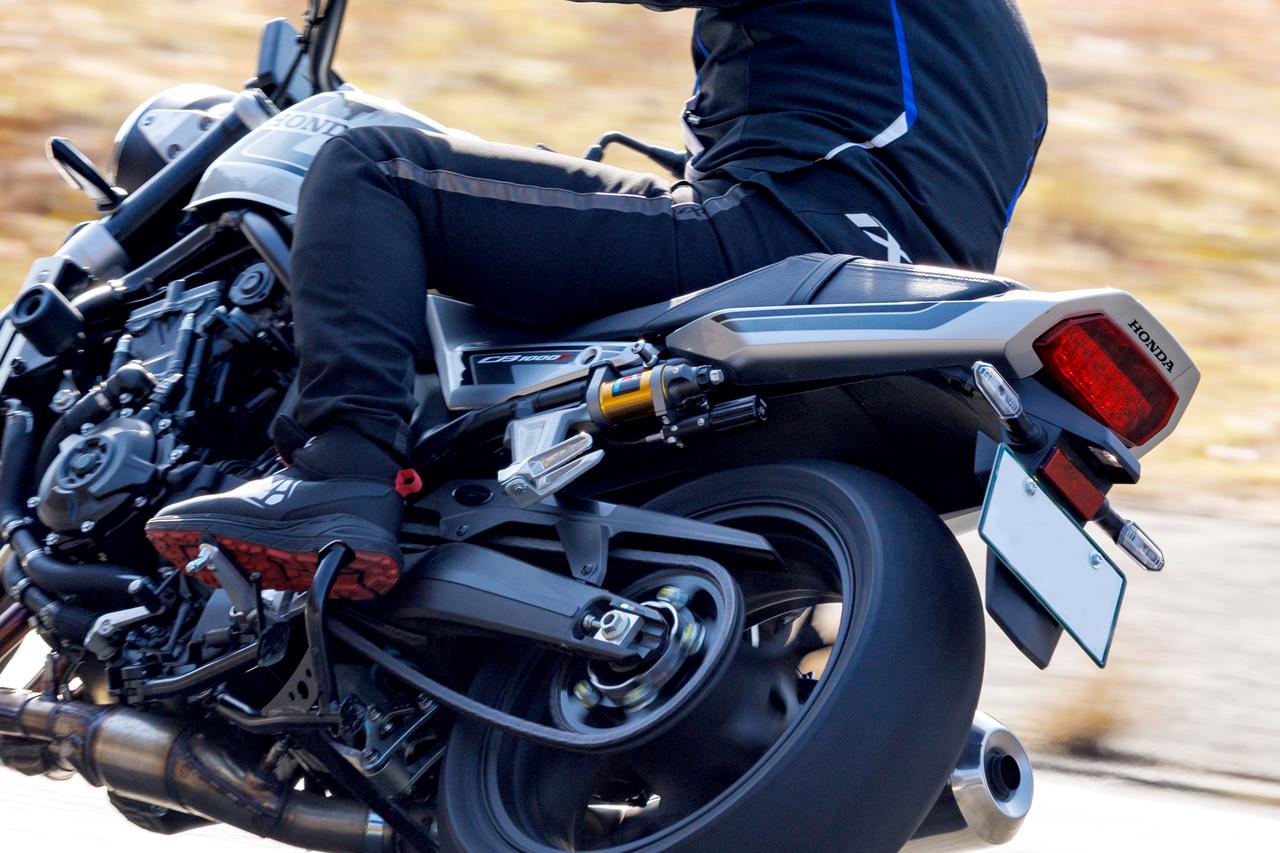 画像: 【レビュー】国内初試乗！レガーレ「CB1000F LOW STYLE」インプレ｜25mmのローダウンとしなやかな走りを両立！ - webオートバイ
