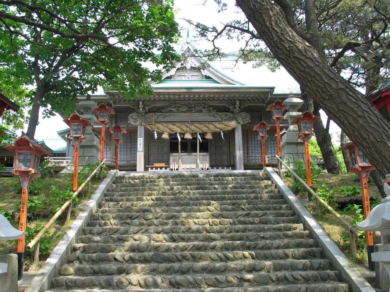 画像: https://takayamainari.jp/