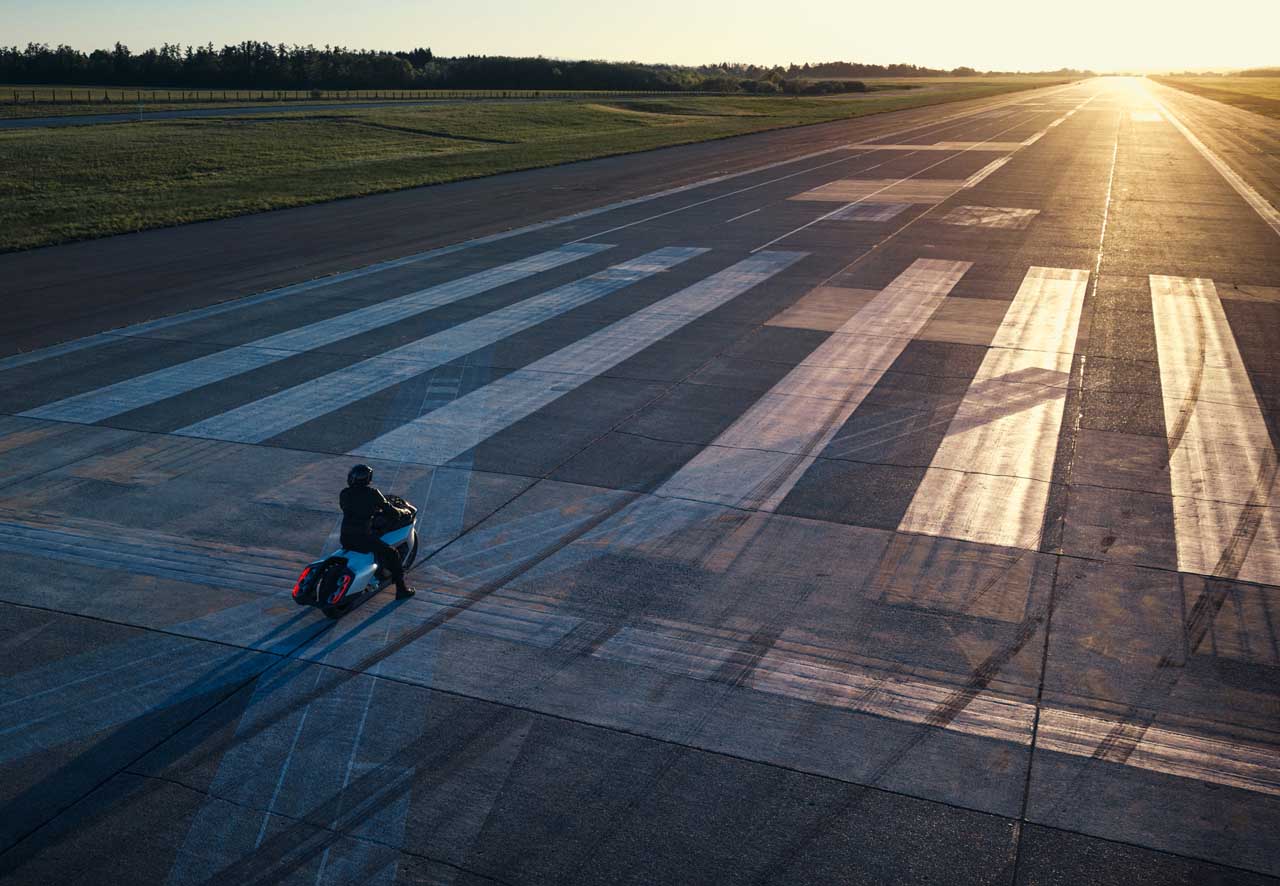画像 : 50番目の画像 - 【写真72枚】BMW Motorrad「Vision K18」 - webオートバイ
