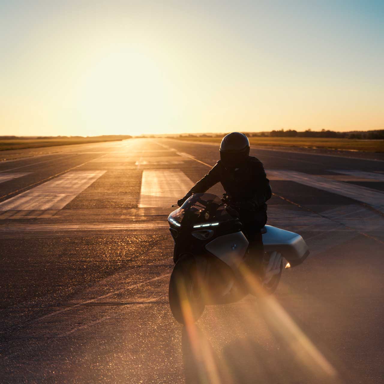 画像: BMW Motorrad Vision K18