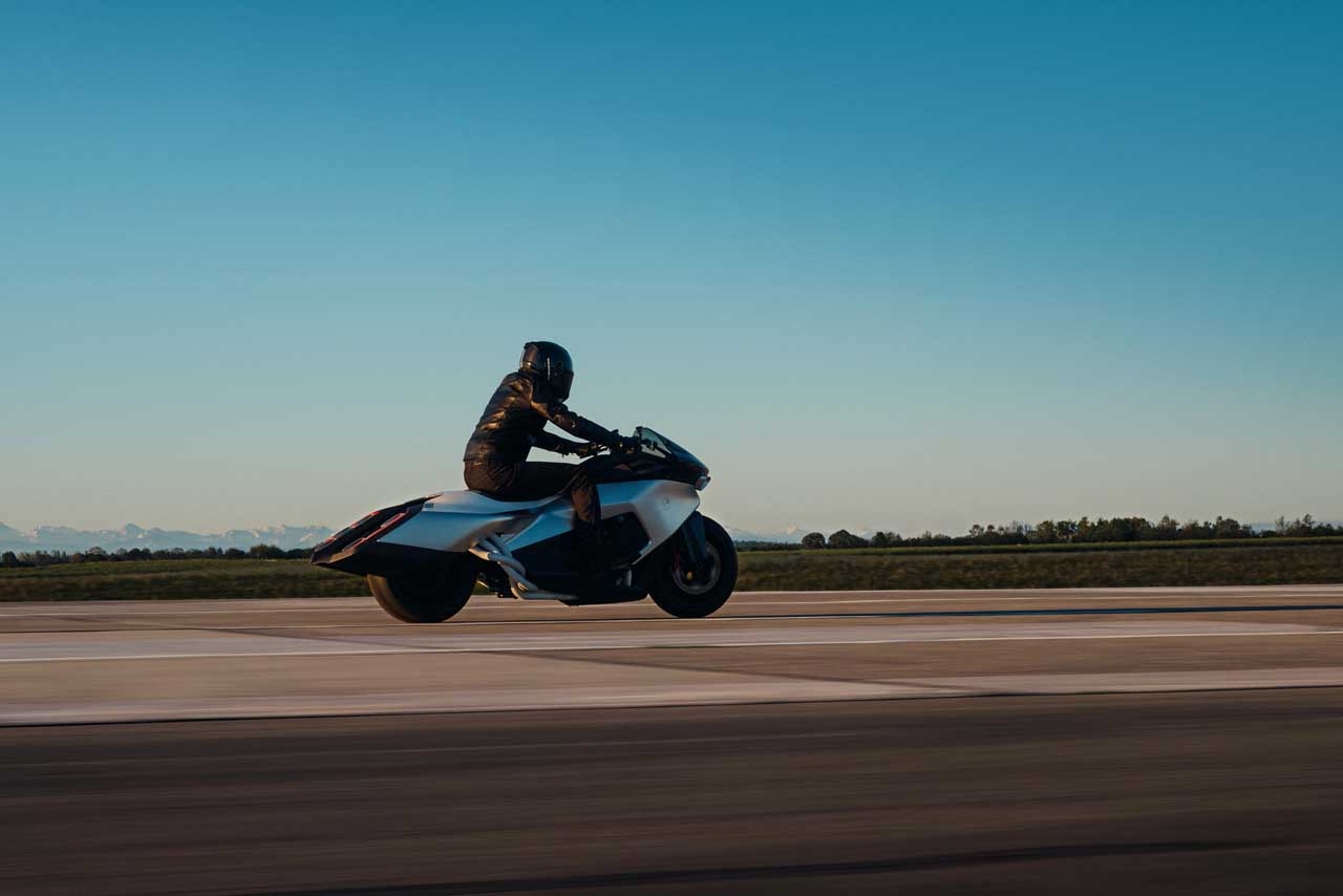 画像 : 38番目の画像 - 【写真72枚】BMW Motorrad「Vision K18」 - webオートバイ