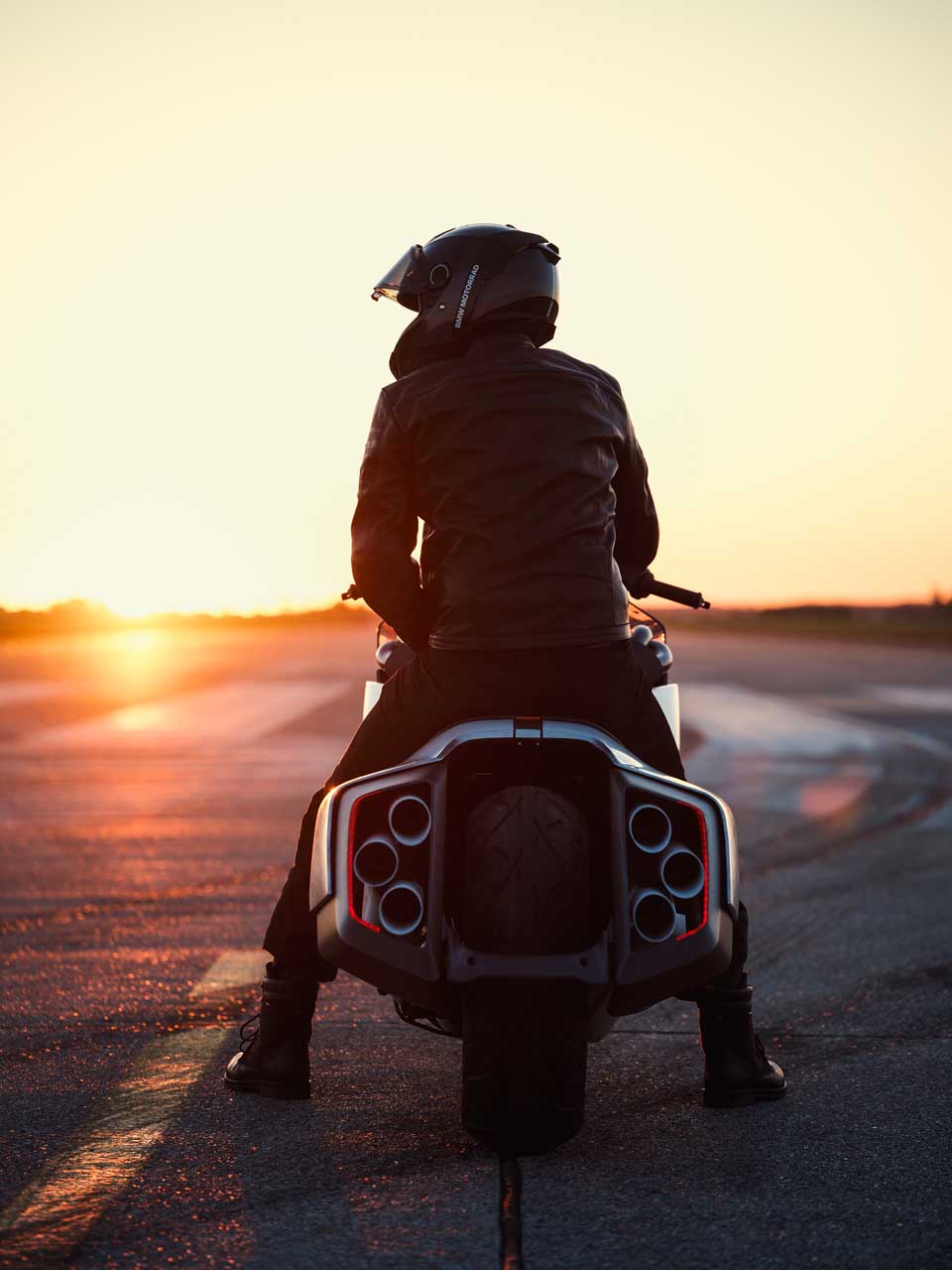 画像 : 34番目の画像 - 【写真72枚】BMW Motorrad「Vision K18」 - webオートバイ