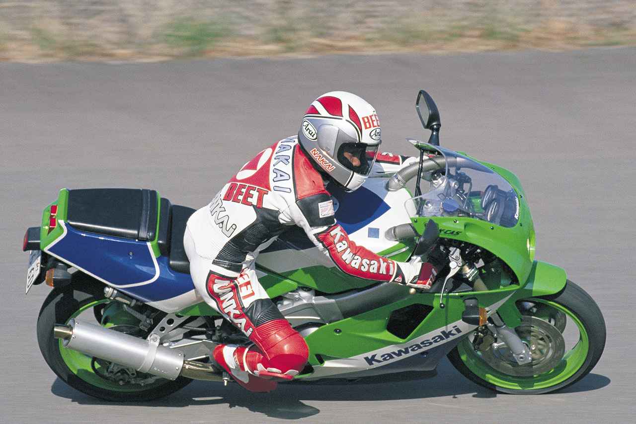 画像: 【絶版名車解説】カワサキ「ZXR400」1989年|400ccレーサーレプリカ戦線に後発参戦したハイスペックマシン - webオートバイ