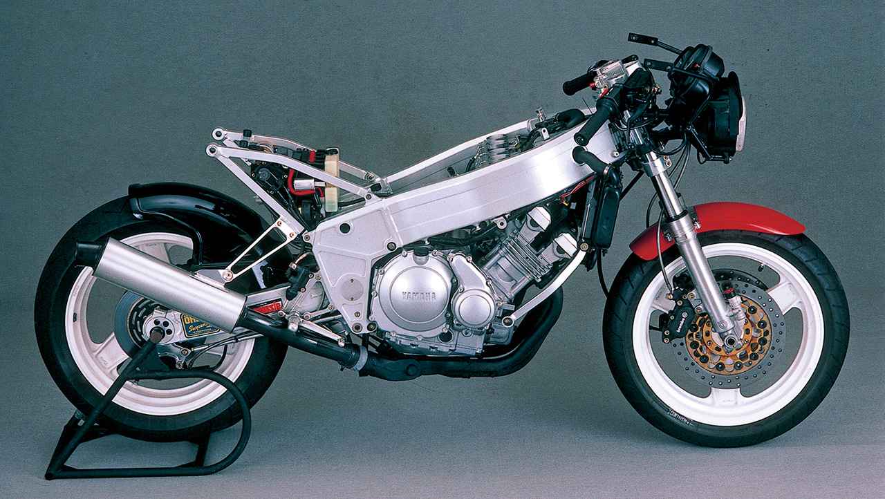 画像1: 【400ヒーロー列伝・カワサキ・ビモータ編】ビモータ「KB2」(1981)「KB399/ES」(2027)