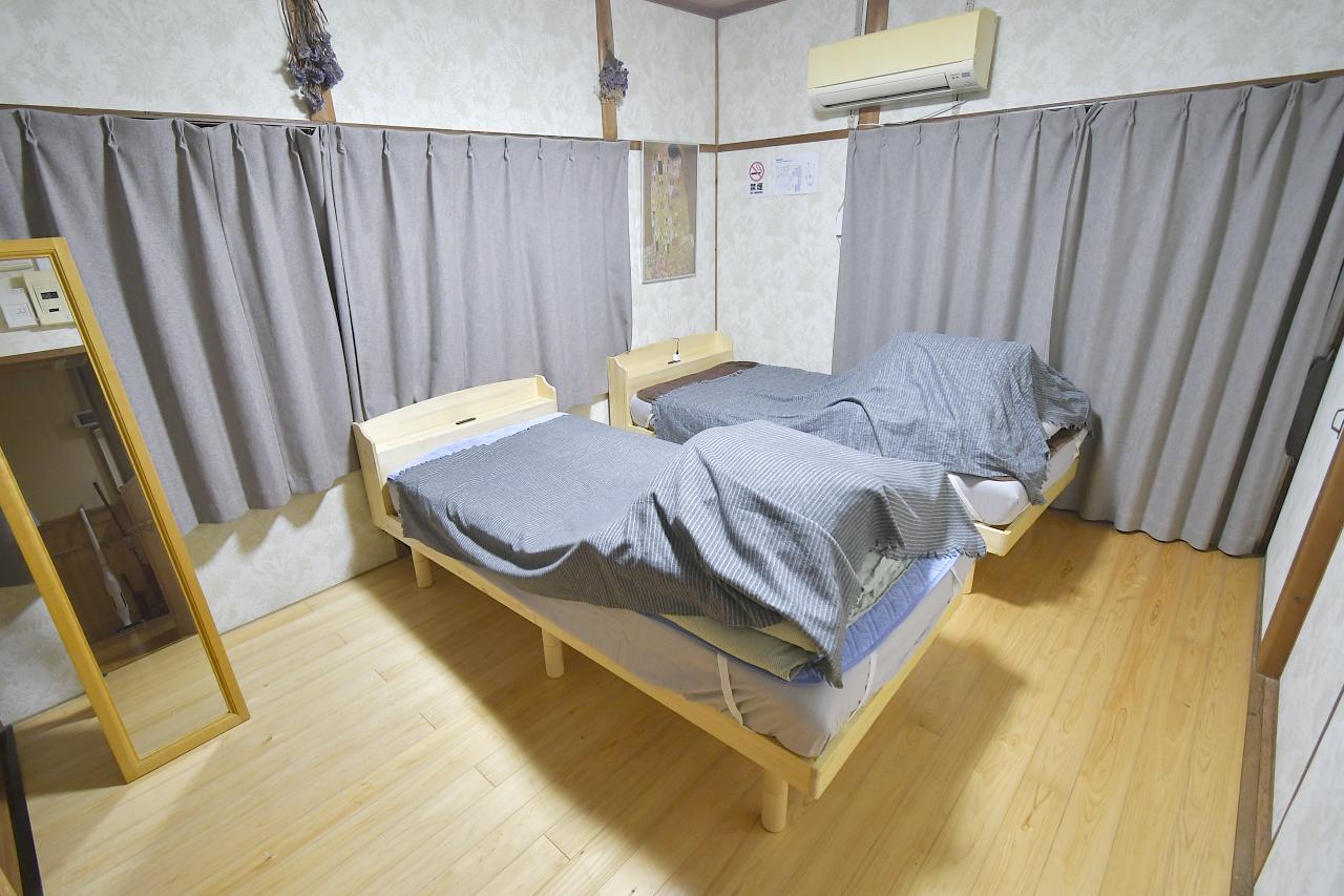画像1: 広々寝室と風呂で超回復
