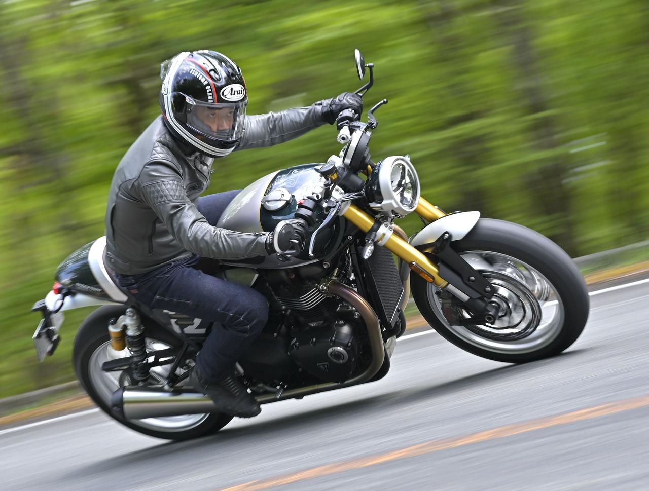 レビュー】トライアンフ「Speed Twin 1200 Cafe Racer Edition