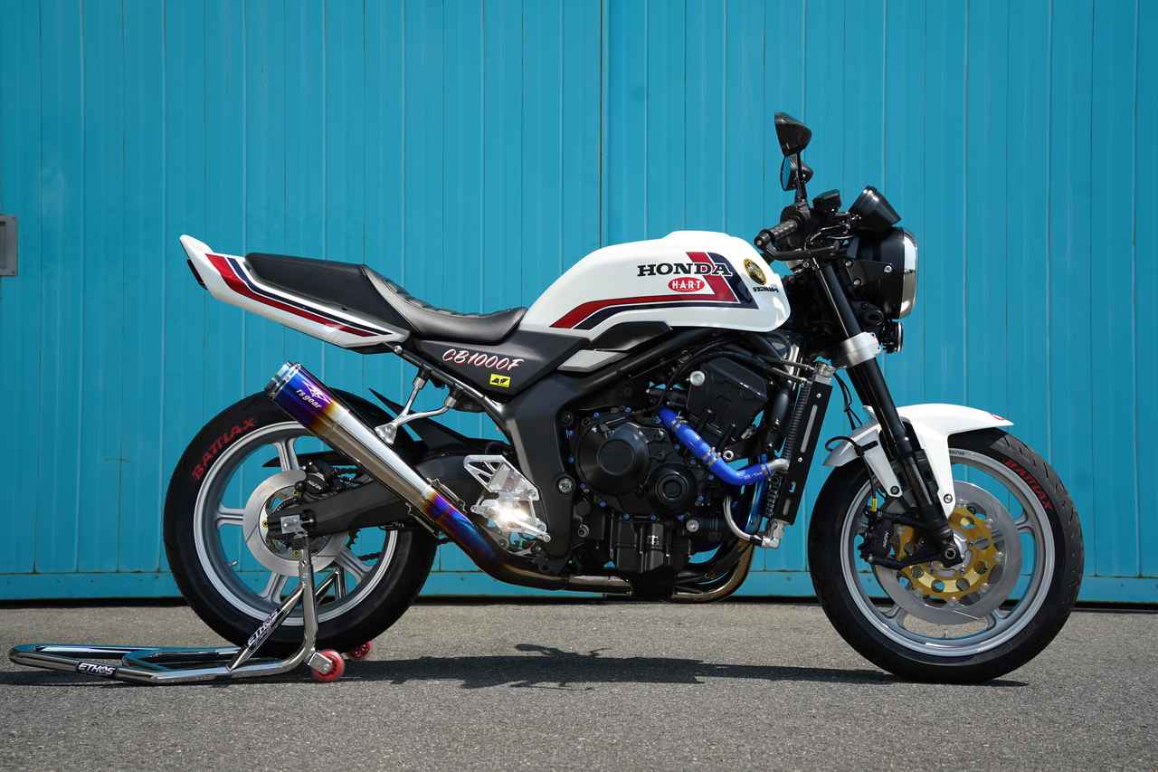 画像: 低く構えるスポーティなスタイルに欠かせないセパレートハンドルがついに発売!