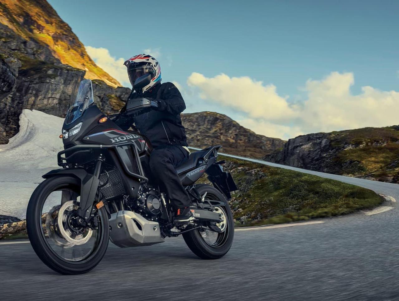 画像: Eクラッチ搭載でツーリング性能が進化! ホンダ「XL750 TRANSALP E-Clutch」登場 - webオートバイ