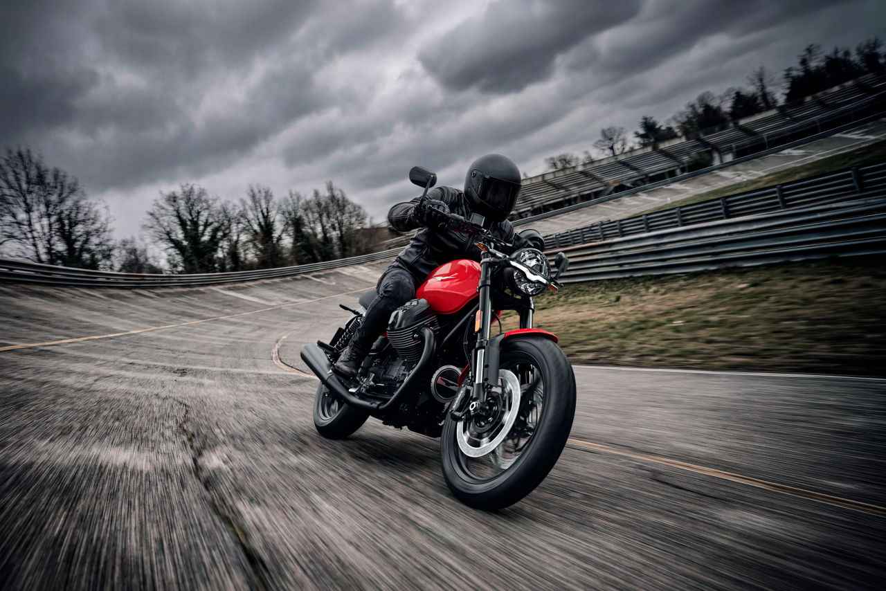画像 : 8番目の画像 - 【画像26枚】モトグッツィ「V7シリーズ」「V85TTシリーズ」2026年モデルの写真 - webオートバイ