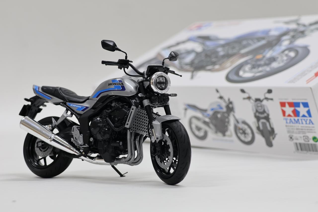 画像 : 1番目の画像 - 【写真23枚】タミヤ「1/12 Honda CB1000F」キットレビュー - webオートバイ