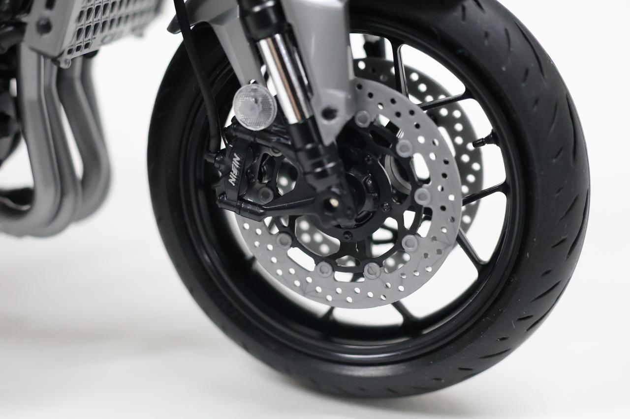 画像4: 実車顔負けの細かすぎるこだわりに脱帽！ タミヤ・1/12スケールで楽しむHonda「CB1000F」の世界───