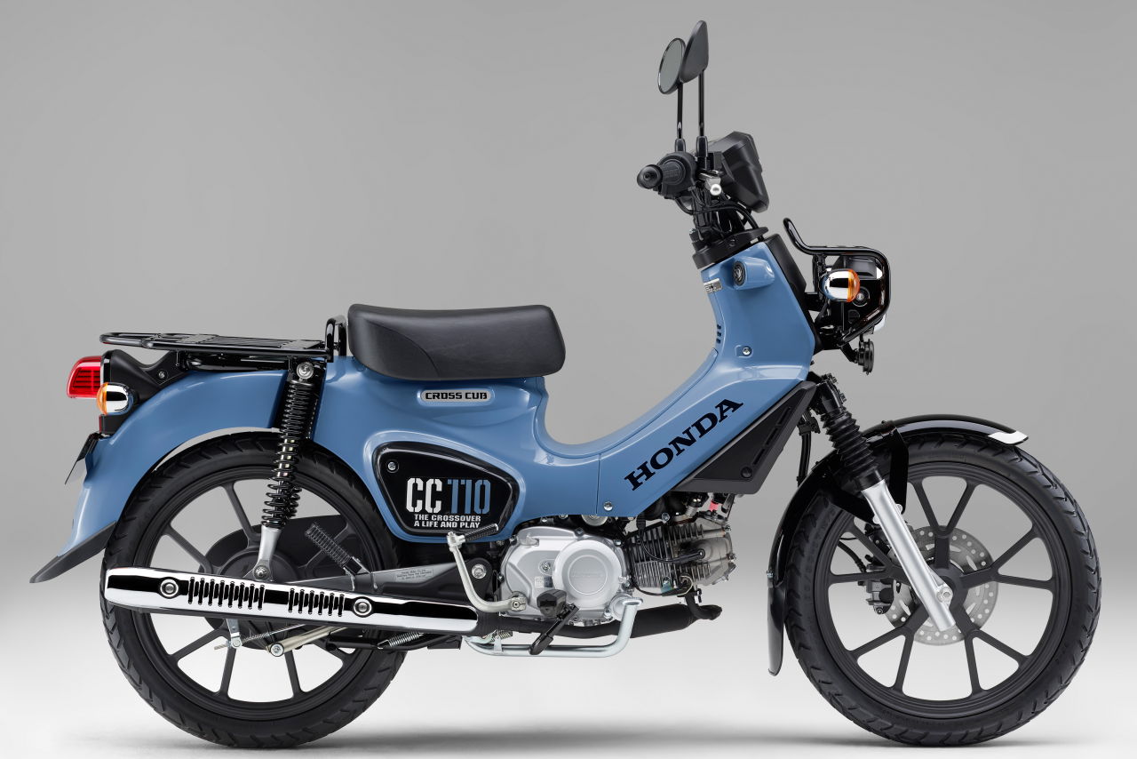 画像1: HONDA クロスカブ110/くまモン・バージョン 2026年モデル 総排気量:109cc エンジン形式:空冷4ストSOHC2バルブ単気筒(8.0PS/7500rpm) シート高:784mm 車両重量:107kg 発売日:2025年12月11日 税込価格:41万2500円(青、ベージュ、緑)/42万3500円(くまモン)