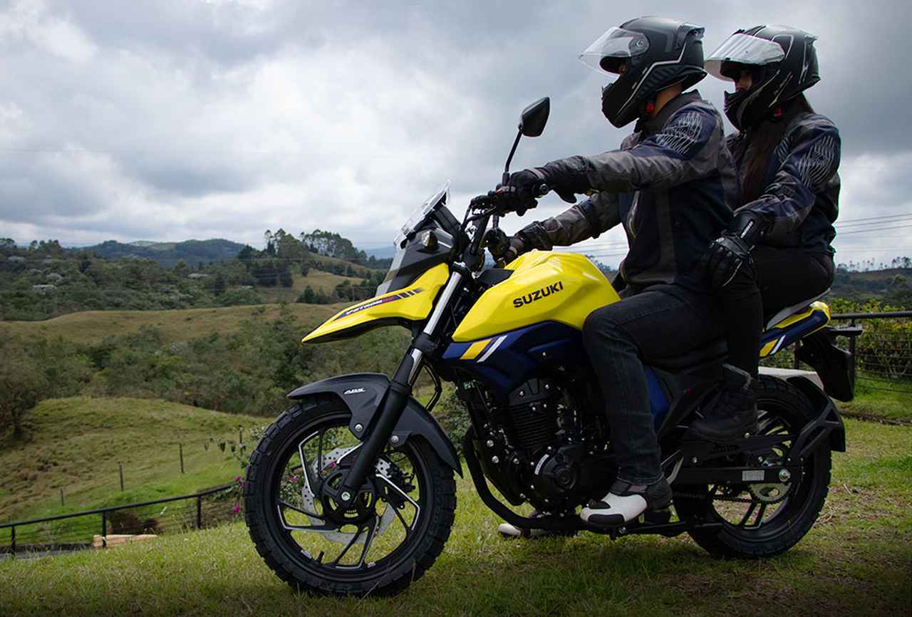画像11: 【コレ日本でも乗りたい!】スズキ「V-STROM 160」はちょうどいいサイズと精悍スタイルが魅力のライト・アドベンチャー!【世界でがんばる!! 日本メーカーの珍車大図鑑 Vol.32】